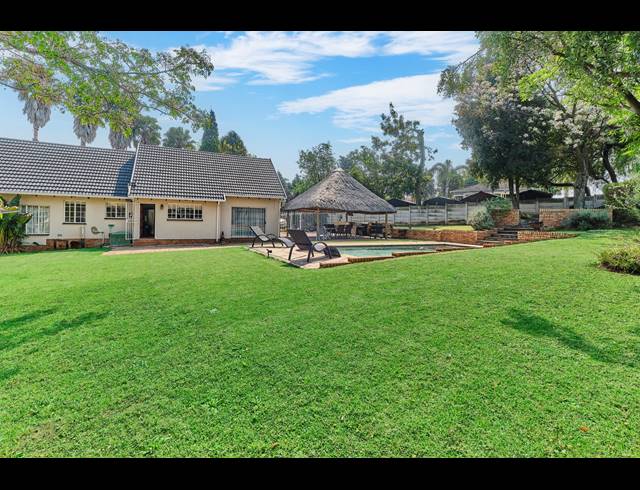 4 BEDROOM HOUSE FOR SALE IN STRUBENSVALLEI